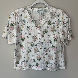 Vintage Shenanigans Dainty Floral Cottagecore Short Sleeve Henley Size Large